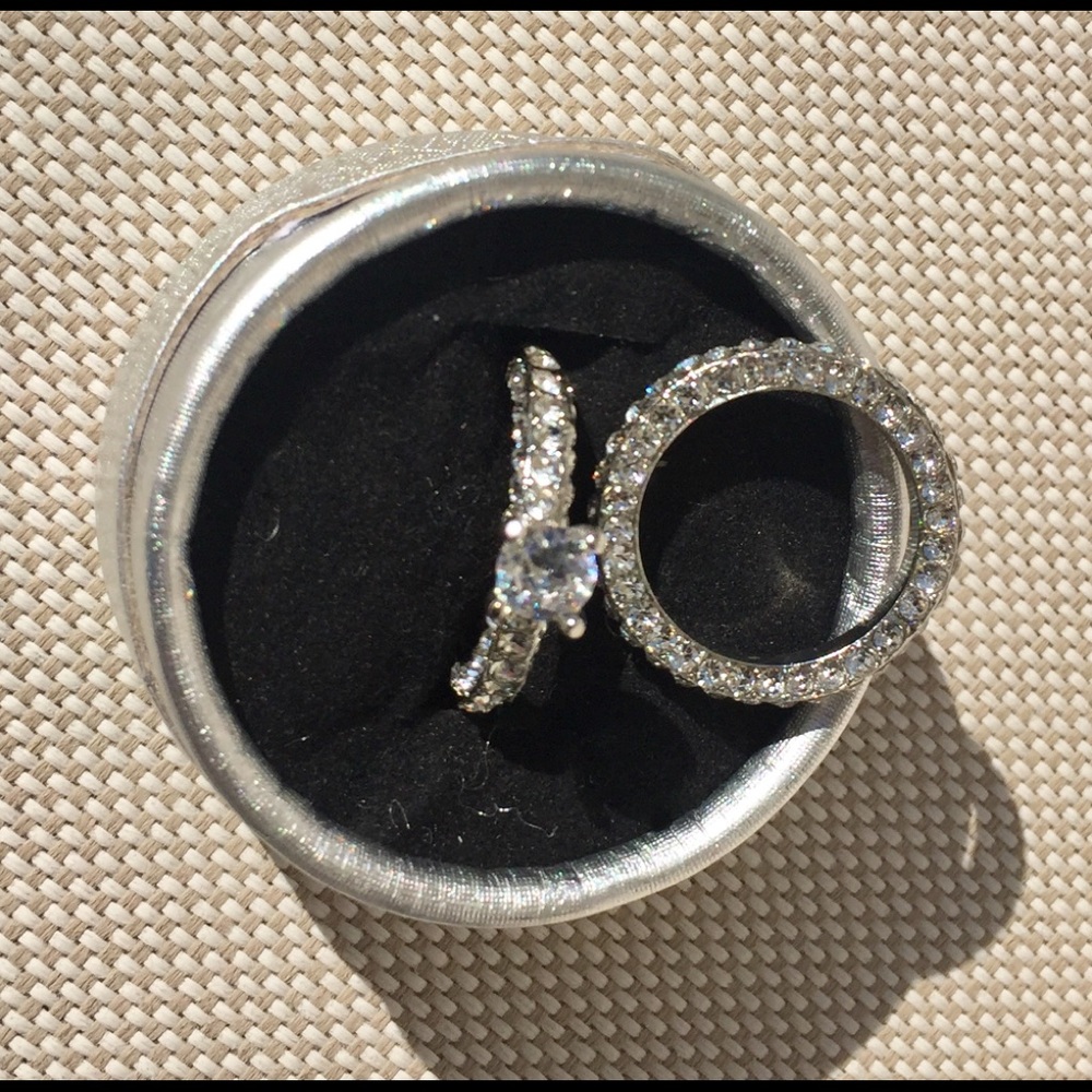 Wedding Ring Set - image 4